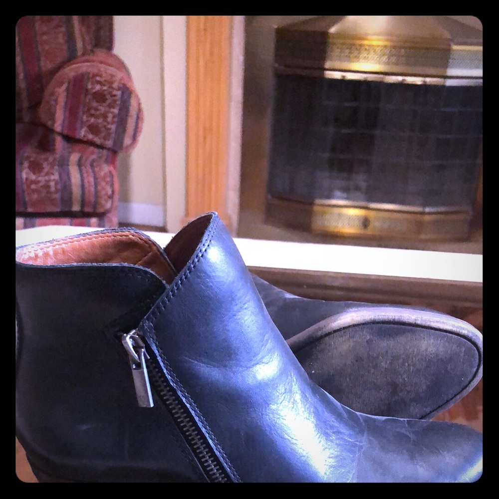 Lucky brand booties 6.5 like new